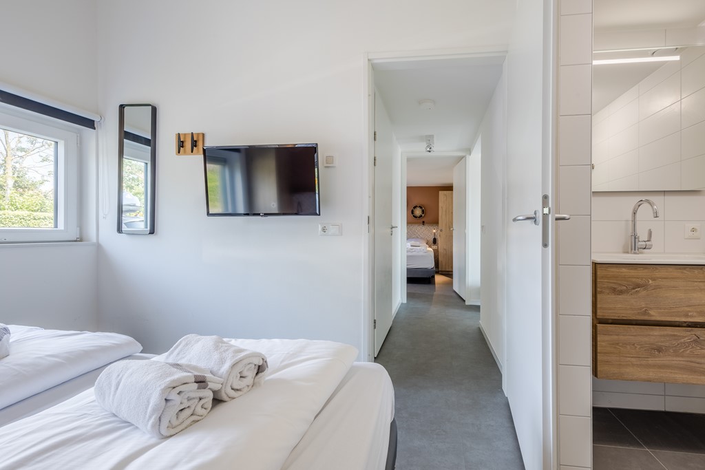 Zeebad-Watervilla-Luxe-8-402- 04.jpg